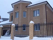 Пример оформления интерьера камнем под кирпич фото 1