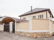 Пример оформления интерьера камнем Алибек фото 10